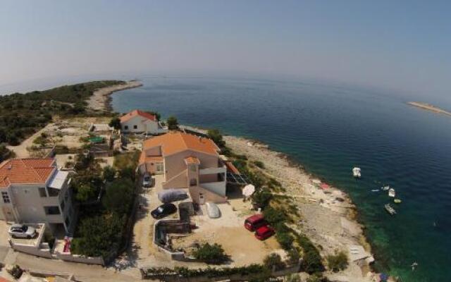 PuntaPlanka Apartments