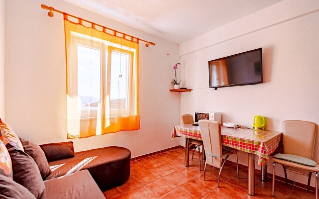 Mir - Perfect Location & Cosy - A2