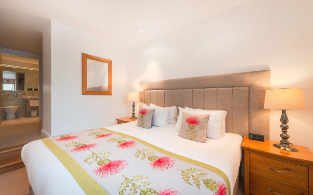 Highland Apartments By Mansley