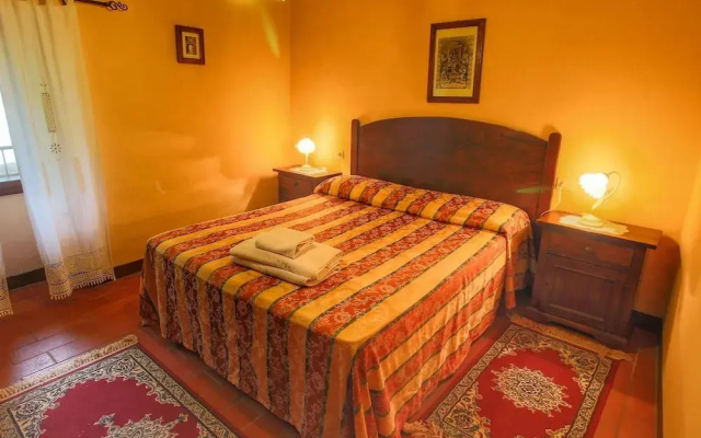Farmhouse in Umbria Near Palazzo Bourbon