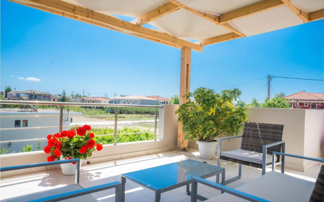 Tesys Studios & Apartments