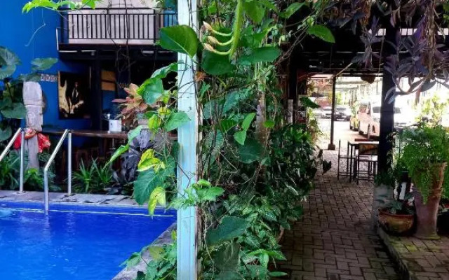 RedDoorz near Desa Wisata Kasongan