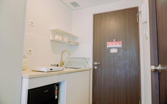 Stunning Studio Transpark Bintaro Apartment