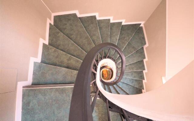 Bastille ChicSuites