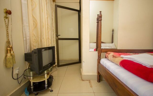 Platinum Royal Hotel
