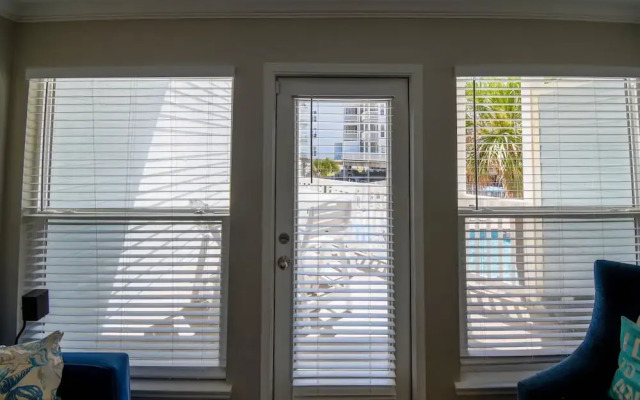 Seascape 2108 1 Bedroom Condo by RedAwning