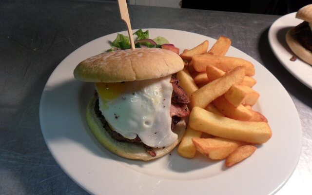 Chequers Inn