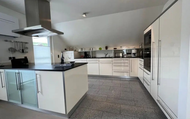 Savoir Vivre Modern Retreat