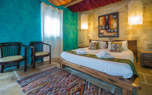 Chapel 5 Suites