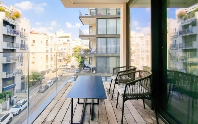 Geula Etoile in Tel Aviv-yafo