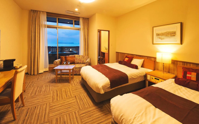 Resort Hotel Mihagi – Guest Rooms – Hagi