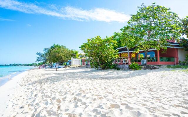 Beach House Villas Negril