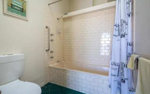 Foreshore Apartment 104