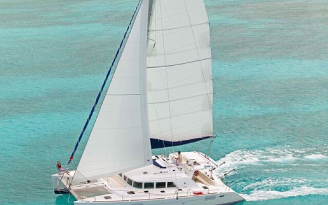 Festiva Sailing Vacations - Sint Maarten, Simpson Bay, St Maarten Dutch Caribbean