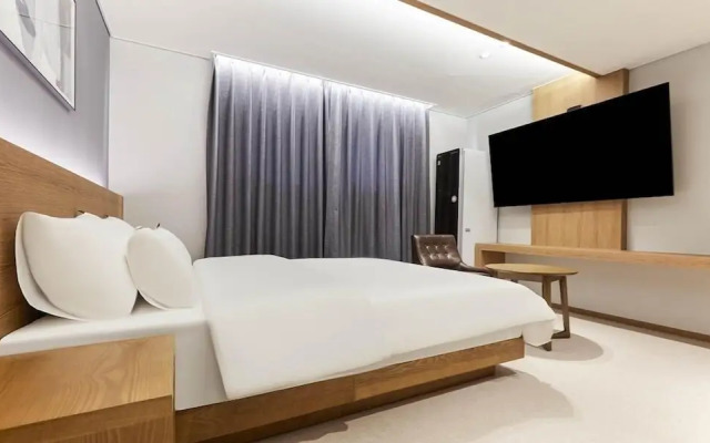 Wonju Central Hotel