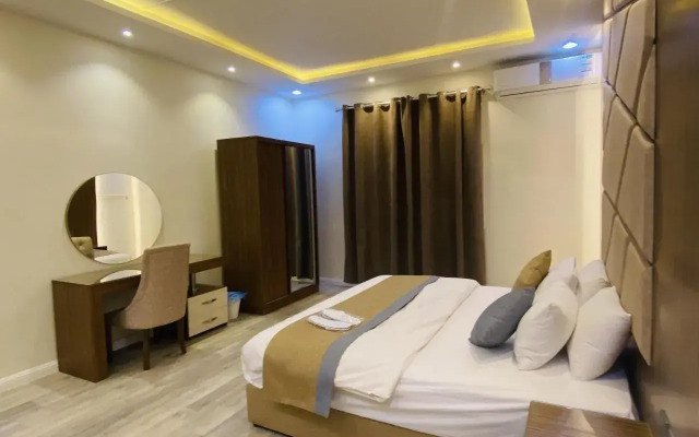 Lourde Furnished units