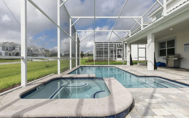 ChampionsGate 8BR Pool Home wTheater