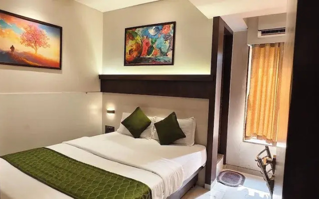 Hotel Express INN, Panvel