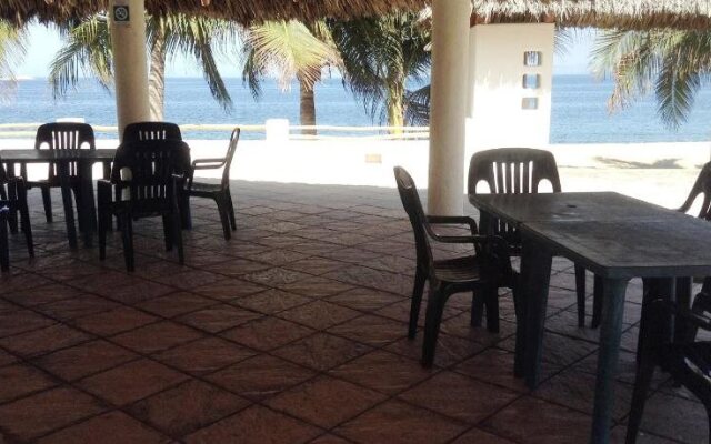 Coral Pacifico Hotel & Villas