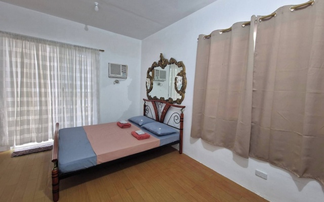 Two Storey With Spacious Balcony!!