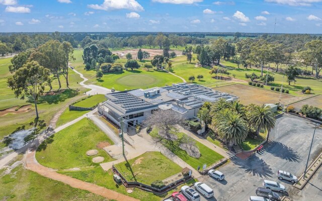 Comfort Suites Clubarham Golf Resort