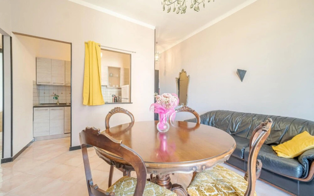 Amazing Apartment in Genova With Wifi and 2 Bedrooms