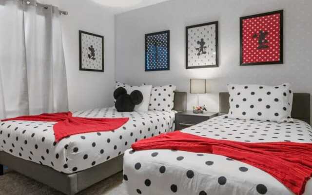 4224 Modern 4BD Private Pool - Near Disney