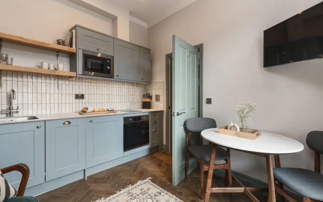 YourApartment  Cotham Arms