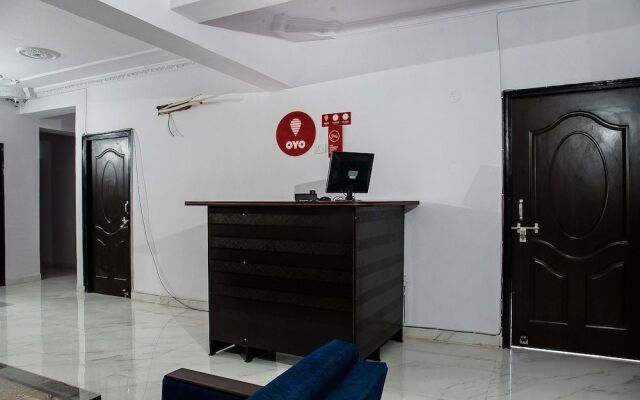 OYO 16360 Green Homes