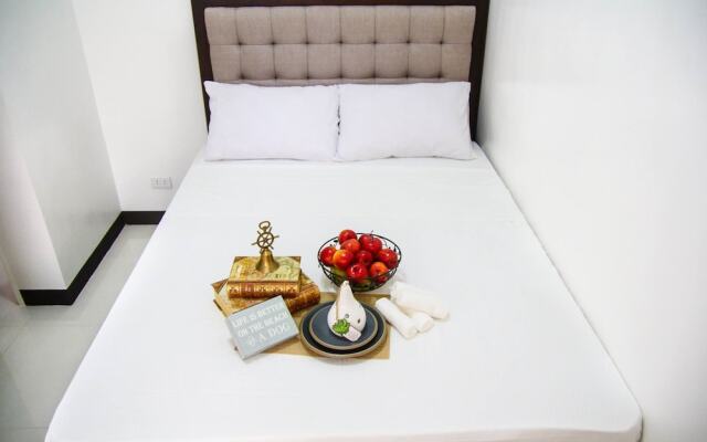 V and G Suites Limay