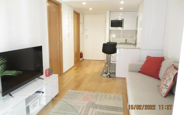 Oporto Yellow Apartments
