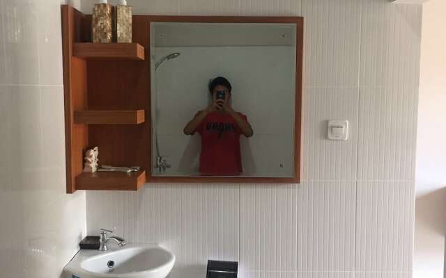 Semilir Senggigi Inn