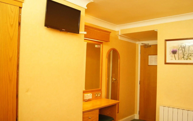 Nayland Hotel
