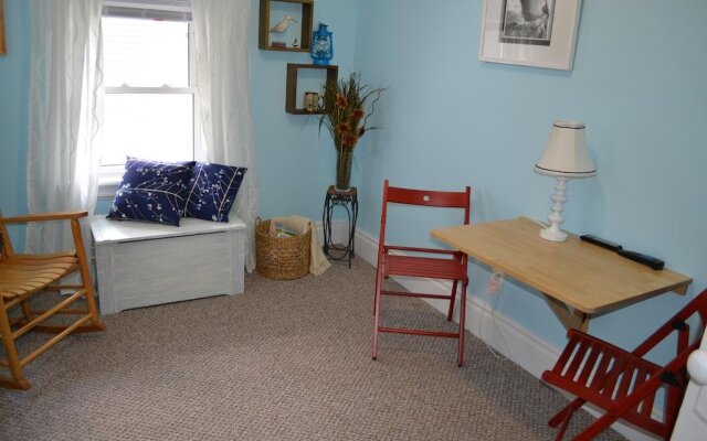 Walnut Grove Retreat - Bed and Breakfast