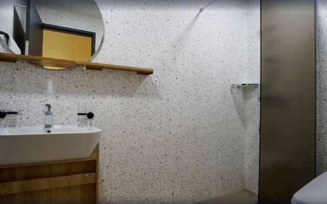 Mipo Oceanside Hotel