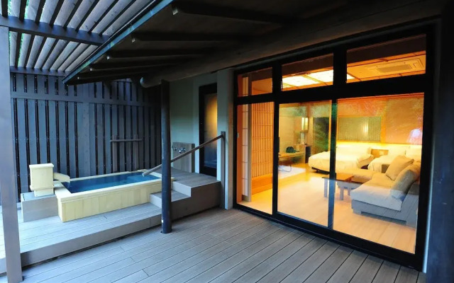 Yugawara Onsen Ashikari Ryokan
