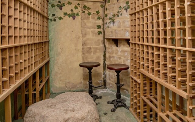 Eiger 9 3 Bedroom Condo by RedAwning