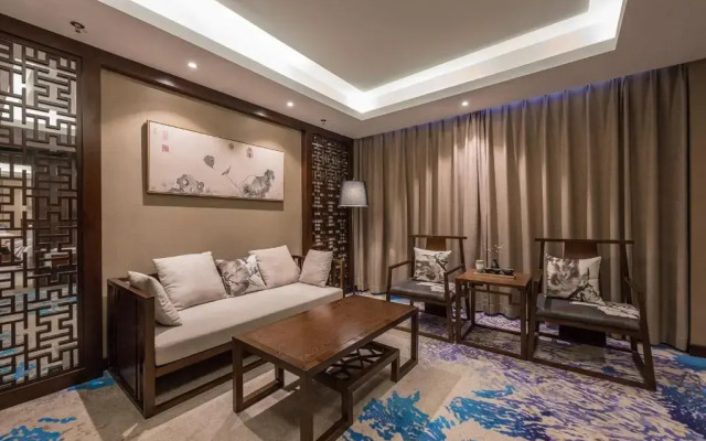 Metropolo Jinjiang Hotels (Xuzhou Railway Station, Suning Plaza, Chudu)