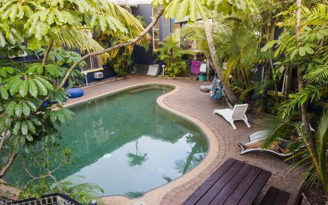 Mad Monkey Backpackers Village