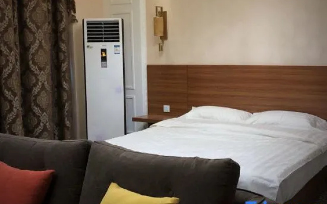 Junxian city gold fast hotel