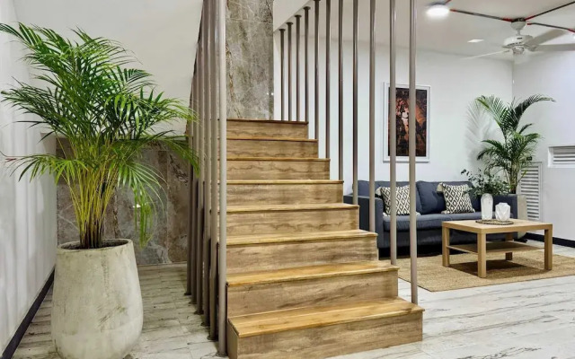 w Divine Loft w Perfect Deco in Cali