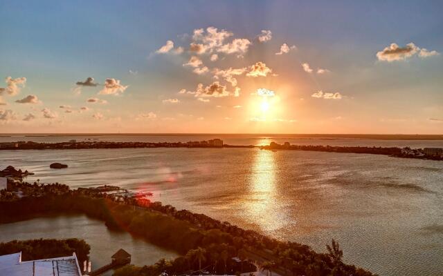 Royalton CHIC Cancun, An Autograph Collection All-Inclusive Resort - Adults Only