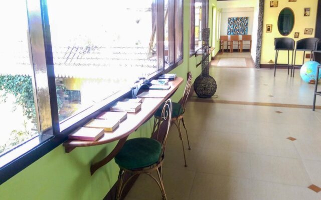 Thanakha Inle Hotel