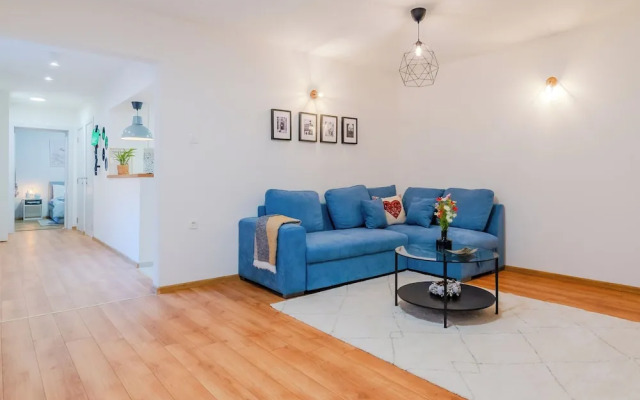 Peaceful Nest In City Center