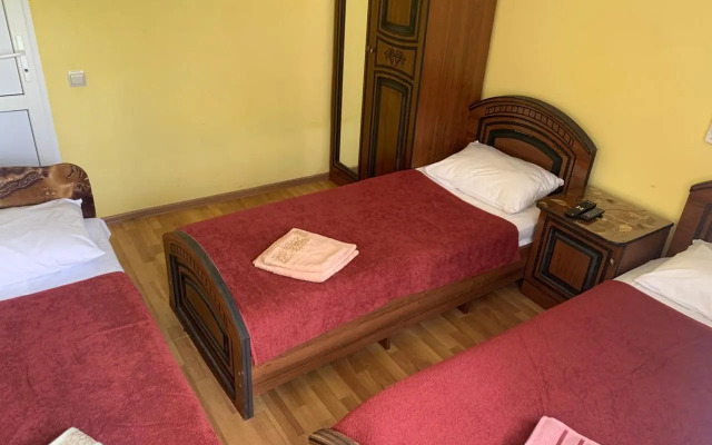 Guest House on Pravoslavnaya 20 B