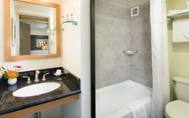Vive Hotel Waikiki