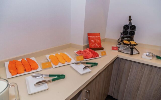 Hampton Inn & Suites by Hilton Puebla