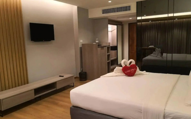 Sandy Spring Hotel