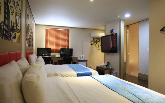 Gunsan Ritzplaza Hotel