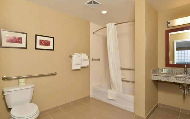 Comfort Suites Minot